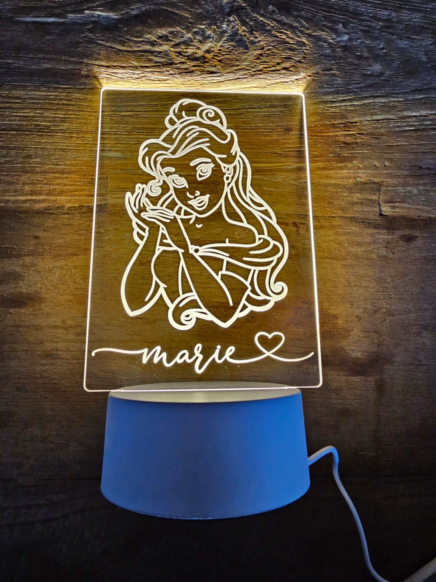 Lamp met naam en tekening